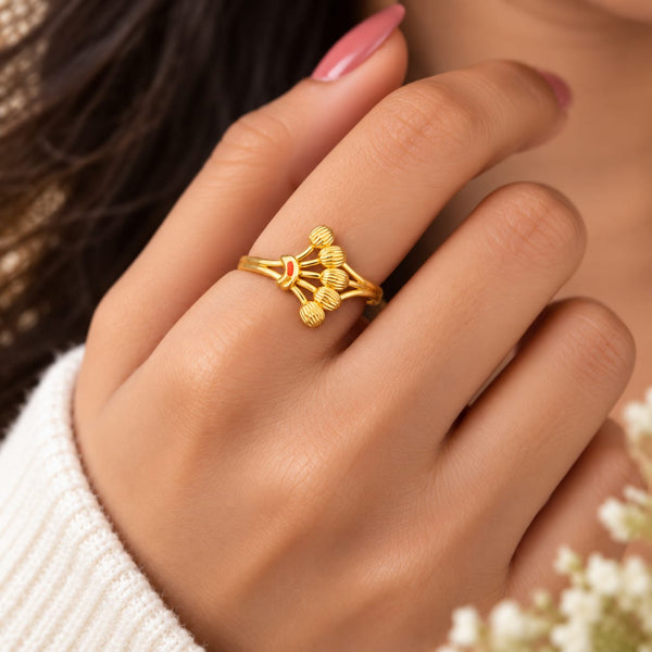 Golden Floral Textured Ring