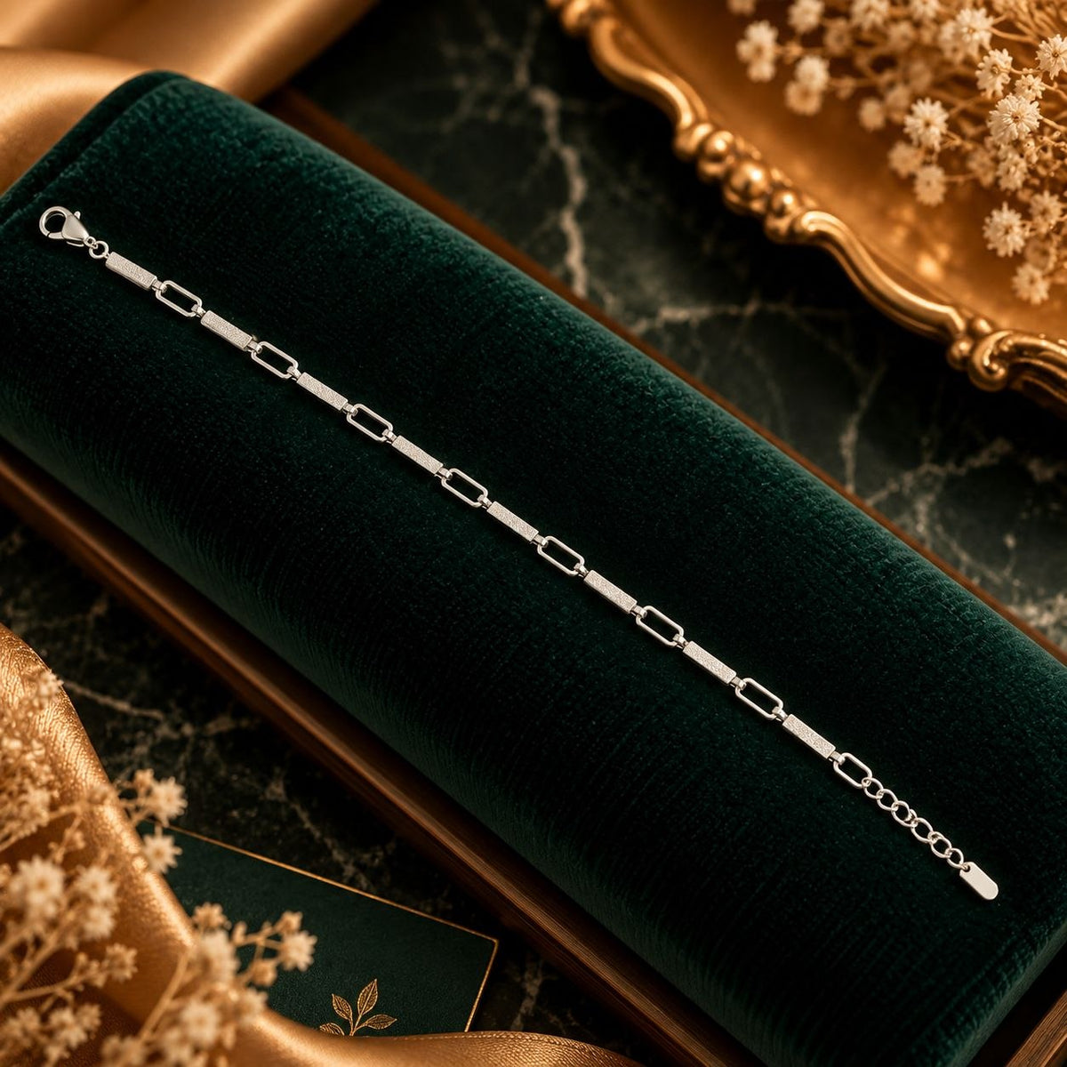 Modern Paperclip Link Chain Bracelet - Luxury Velvet Box Display - SURIYAS Jewel Studio